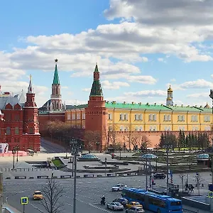 With Views Of The Kremlin Апартаменты